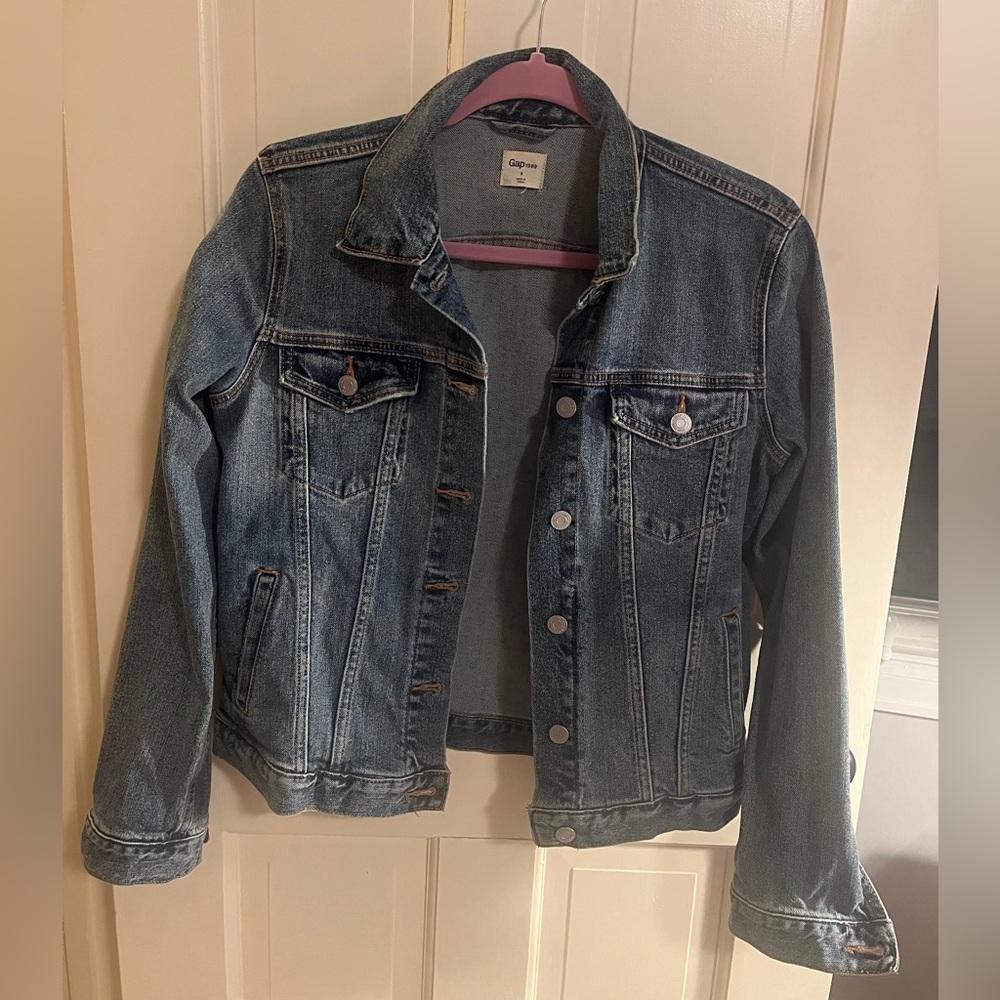 Women’s Gap Jean jacket